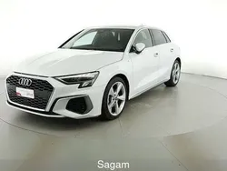 Bianco ghiaccio metallizzato Usata 2024 Audi A3 S-Line | 36.500 € (Buon prezzo)