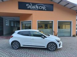 Bianco Nuova 2025 Mitsubishi Colt Invite Tre volumi | 16.500 € (Ottimo prezzo)