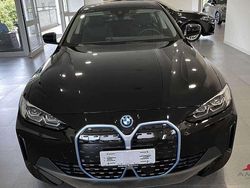Nero pastello Usata 2023 BMW i4 Sport Line Tre volumi | 56.019 € (Molto cara)