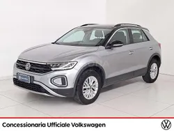 Pyrit silver / nero Usata 2023 VW T-Roc Life SUV | 23.800 € (Ottimo prezzo)