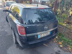 Nero Usata 2006 Opel Astra Cosmo Station wagon | 1800 € (Buon prezzo)