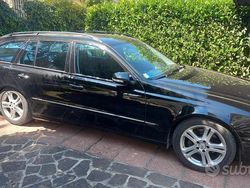 Nero Usata 2007 Mercedes E320 Avantgarde Station wagon | 4500 €