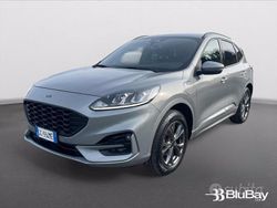 Grigio Usata 2021 Ford Kuga ST-Line SUV | 22.100 € (Buon prezzo)