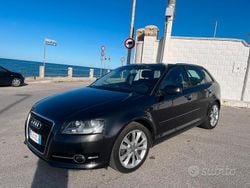 Grigio Usata 2016 Audi A3 Tre volumi | 8000 € (Super prezzo)