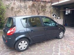Usata 2009 Renault Scénic III Monovolume | 2500 € (Buon prezzo)