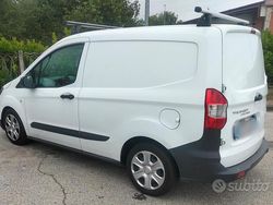 Bianco Usata 2021 Ford Transit Tre volumi | 10.500 € (Buon prezzo)