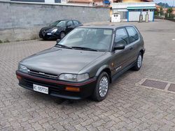 Grigio Usata 1990 Toyota Corolla Tre volumi | 9500 €