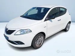 Bianco pastello Usata 2017 Lancia Ypsilon Silver Due volumi | 10.200 € (Cara)