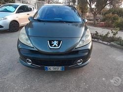 Verde Usata 2007 Peugeot 207 Tre volumi | 1500 € (Buon prezzo)