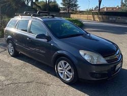 Blu/azzurro Usata 2009 Opel Astra Club Station wagon | 2500 € (Buon prezzo)