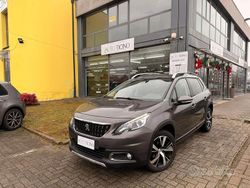 Grigio Usata 2018 Peugeot 2008 SUV | 11.999 € (Buon prezzo)