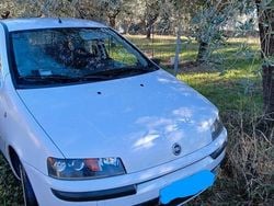 Bianco Usata 2002 Fiat Punto Due volumi | 2000 €