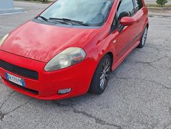 Usata 2006 Fiat Grande Punto Due volumi | 1000 € (Super prezzo)