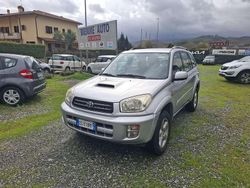 Grigio Usata 2003 Toyota RAV4 Station wagon | 2800 € (Buon prezzo)