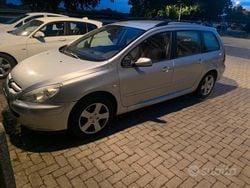 Usata 2002 Peugeot 307 Tre volumi | 2000 € (Buon prezzo)