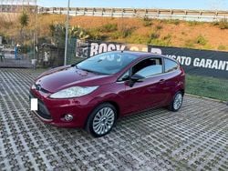 Viola Usata 2009 Ford Fiesta Titanium Tre volumi | 3500 € (Super prezzo)