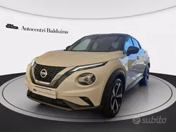 Bianco perla metalizzato Usata 2022 Nissan Juke Enigma SUV | 19.400 € (Buon prezzo)