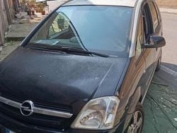 Usata 2004 Opel Meriva Monovolume | 2500 € (Cara)