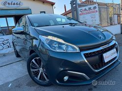 Grigio Usata 2016 Peugeot 208 Allure Due volumi | 8850 € (Buon prezzo)