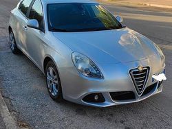 Grigio Usata 2013 Alfa Romeo Giulietta Due volumi | 5500 € (Ottimo prezzo)