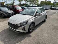 Grigio Nuova 2025 Hyundai i20 Tre volumi | 18.900 € (Buon prezzo)