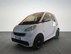 Valkoinen Käytetty 2014 Smart ForTwo Coupé Coupe - kaksiovinen | 7600 € (Perustarjous)