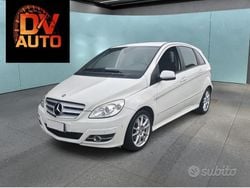 Bianco Usata 2011 Mercedes B180 Executive Monovolume | 6999 € (Molto cara)
