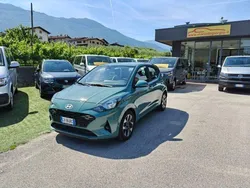 Verde(met.) Usata 2025 Hyundai i10 Due volumi | 17.900 € (Buon prezzo)
