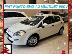 Bianco Usata 2017 Fiat Punto Tre volumi | 5450 € (Buon prezzo)