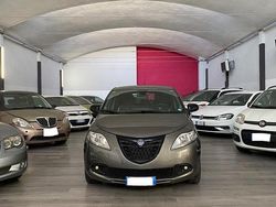 Marrone Usata 2015 Lancia Ypsilon Due volumi | 6690 € (Buon prezzo)