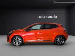 Arancione Nuova 2025 Renault Clio V Techno Tre volumi | 18.490 € (Buon prezzo)