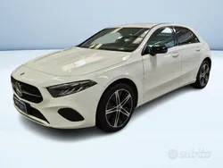 Bianco Usata 2023 Mercedes A250 Advanced Tre volumi | 29.500 € (Super prezzo)