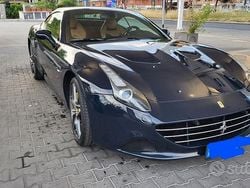 Blu Usata 2015 Ferrari California Cabrio | 127.000 € (Cara)