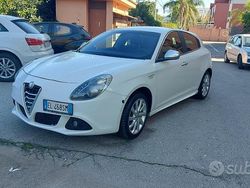 Bianco Usata 2012 Alfa Romeo Giulietta Progression Tre volumi | 5000 € (Ottimo prezzo)