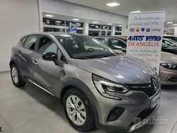 Grigio Usata 2021 Renault Captur Business SUV | 16.500 € (Cara)