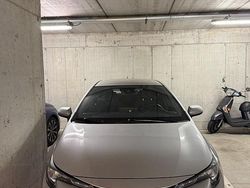 Grigio Usata 2018 Toyota Corolla Active Tre volumi | 14.950 € (Buon prezzo)