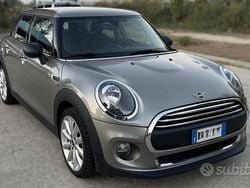 Grigio Usata 2018 Mini One D Due volumi | 11.500 € (Buon prezzo)