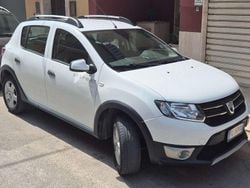 Bianco Usata 2016 Dacia Sandero Prestige Tre volumi | 8000 € (Buon prezzo)