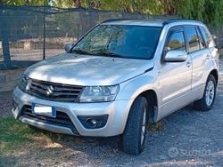 Grigio Usata 2013 Suzuki Grand Vitara SUV | 8900 € (Buon prezzo)