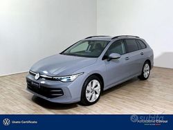Moonstone grey Usata 2024 VW Golf VIII Life Station wagon | 28.490 € (Buon prezzo)