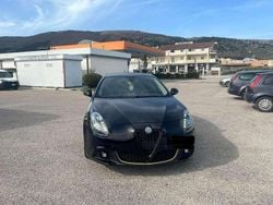 Usata 2016 Alfa Romeo Giulietta Tre volumi | 7500 € (Buon prezzo)