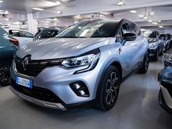 Grigio Usata 2022 Renault Captur Techno SUV | 21.900 € (Molto cara)