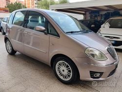 Marrone Usata 2008 Lancia Musa Monovolume | 4199 € (Buon prezzo)