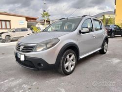 Grigio Usata 2012 Dacia Sandero Stepway Tre volumi | 4400 € (Buon prezzo)