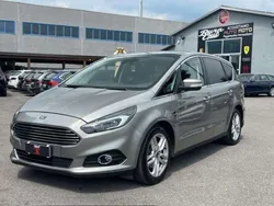 Grigio Usata 2016 Ford S-MAX Titanium Monovolume | 13.000 € (Buon prezzo)