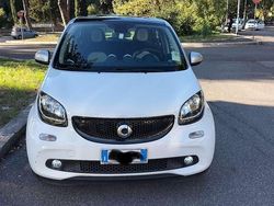 Bianco Usata 2016 Smart ForFour Passion Due volumi | 7850 € (Ottimo prezzo)