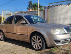 Grigio Usata 2004 Skoda Superb Tre volumi | 1200 €