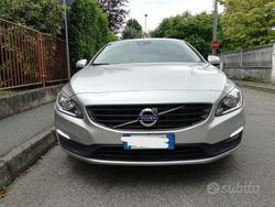 Usata 2015 Volvo V60 Business Edition Station wagon | 8000 € (Buon prezzo)