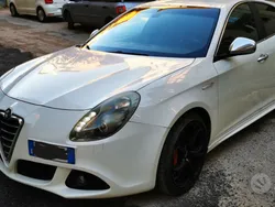 Usata 2012 Alfa Romeo Giulietta Due volumi | 4900 € (Buon prezzo)