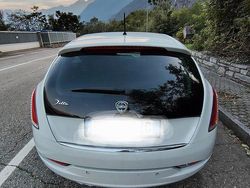 Bianco Usata 2014 Lancia Delta Gold Due volumi | 4800 € (Buon prezzo)